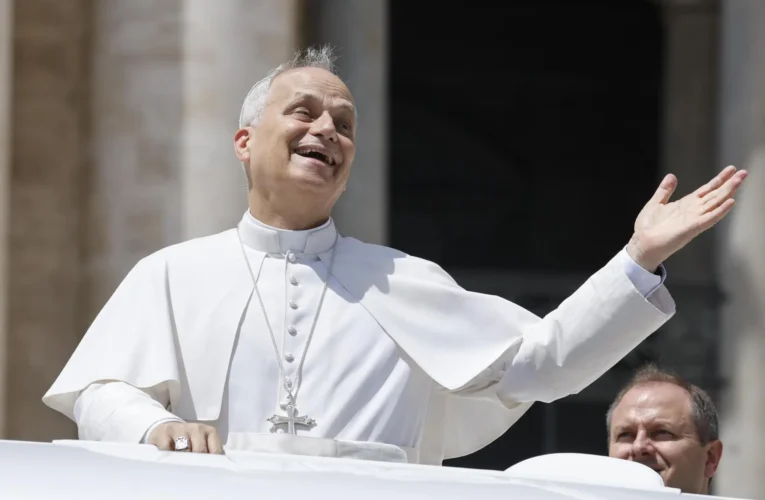 León XIV se cita con una multitud de jóvenes en Roma en el acto más esperado del Jubileo
