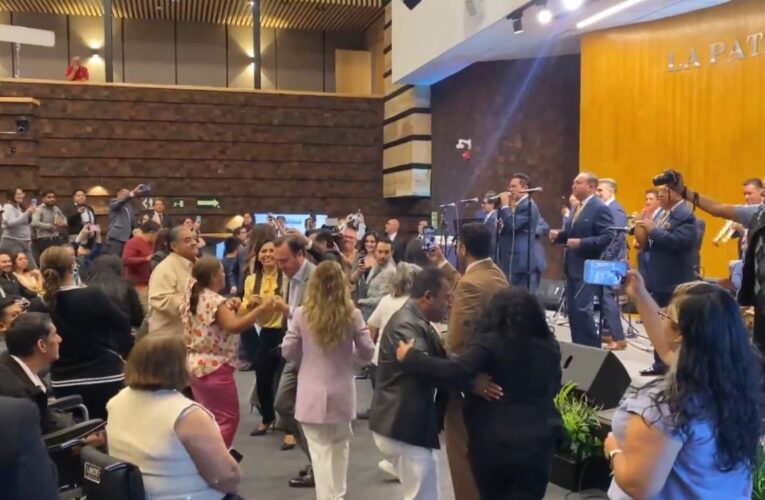 Cámara de Diputados cancela evento con sonideros tras ‘bailongo’ de La Sonora Santanera