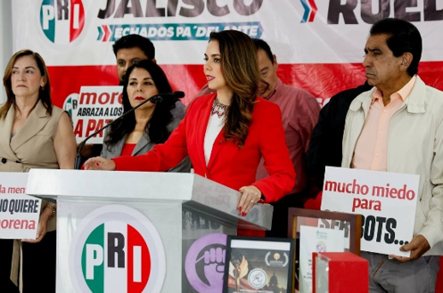 Defensora de las juventudes: Laura Haro condena la represión y ofrece respaldo jurídico gratuito del PRI Jalisco.