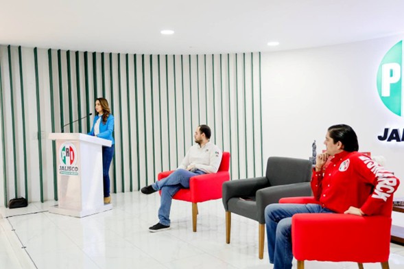 ¡Inauguraciones de Muerte! Laura Haro denuncia la criminal negligencia de entregar obras sin terminar: La Línea 4 bajo la lupa