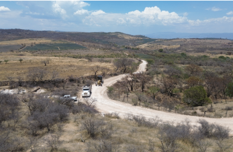 PRI Jalisco concluye mantenimiento de camino rural en Hostotipaquillo