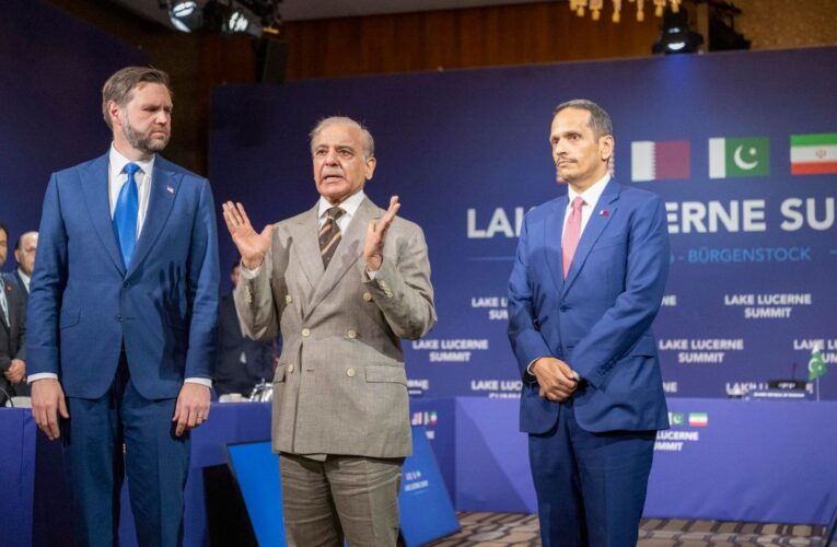 EE.UU. e Irán inician negociaciones para finalizar la guerra; Trump advierte nuevos ataques